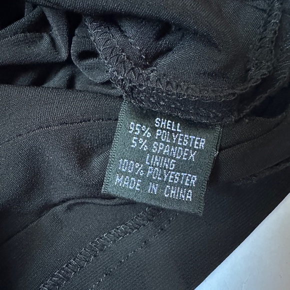 Adrianna Papell Cocktail Formal Women's Dress Black Sz 8P with Pleats V-Neck - Picture 3 of 11